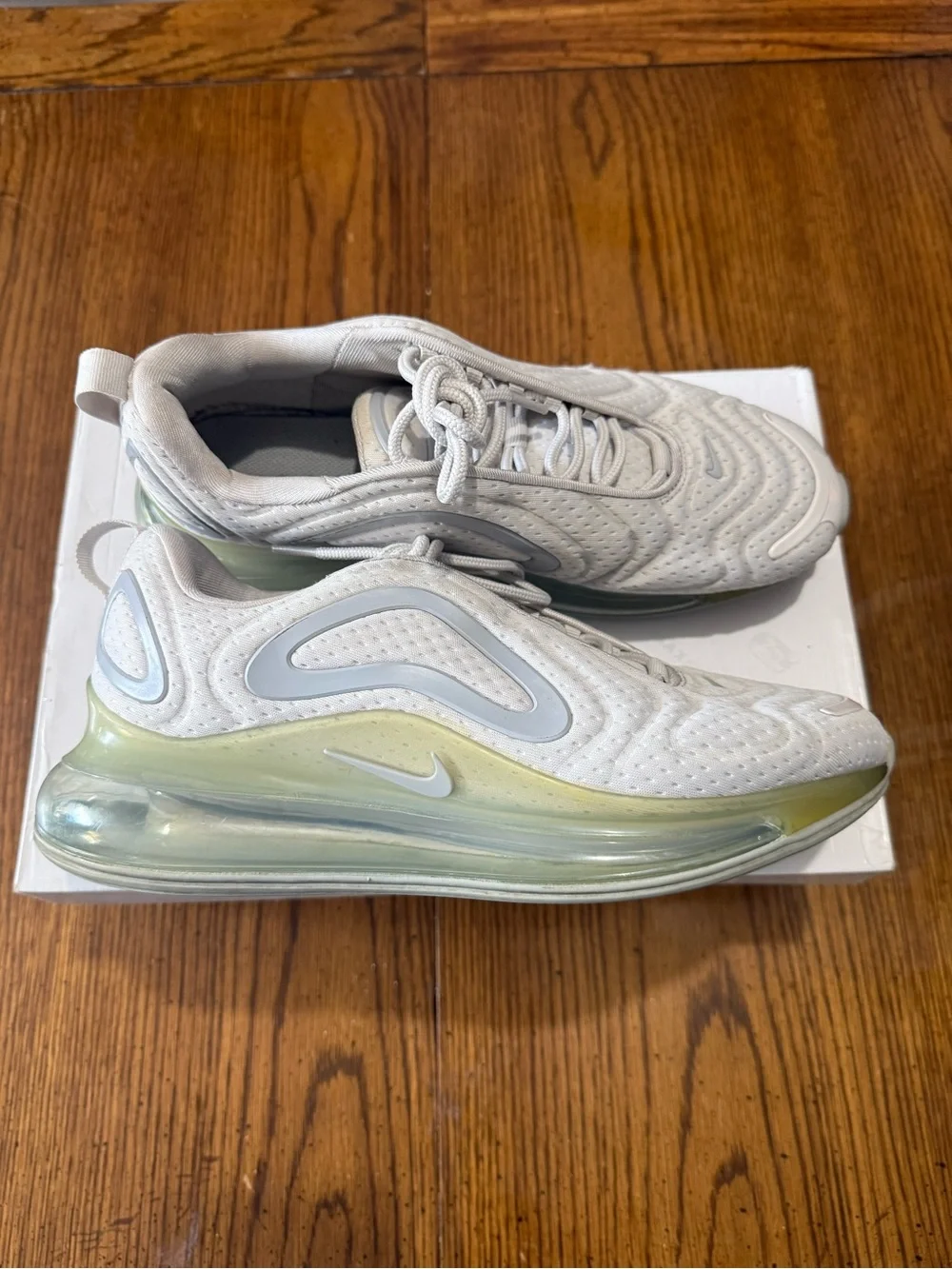 Nike lightweight men’s